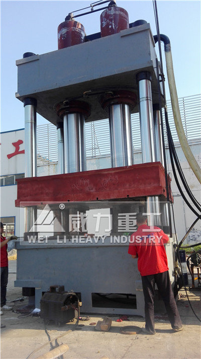 1000吨玻璃钢防眩板成型油压机