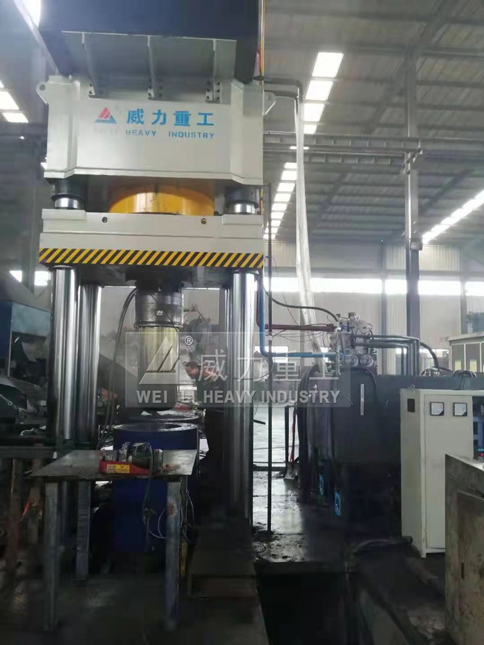 石墨坩埚成型液压机生产厂家